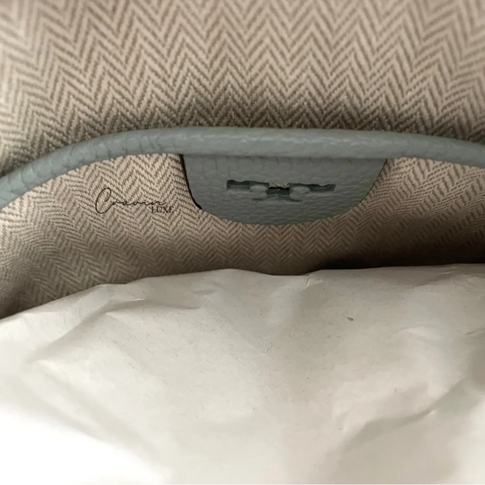 ❌❌SOLD❌❌ New Tory Burch McGraw Camera Bag - Picture 5 of 8